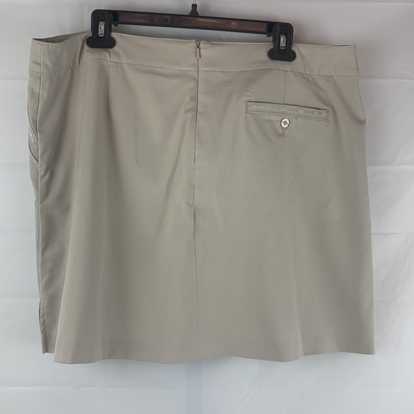 Lady Hagen skort - Picture 2 of 10